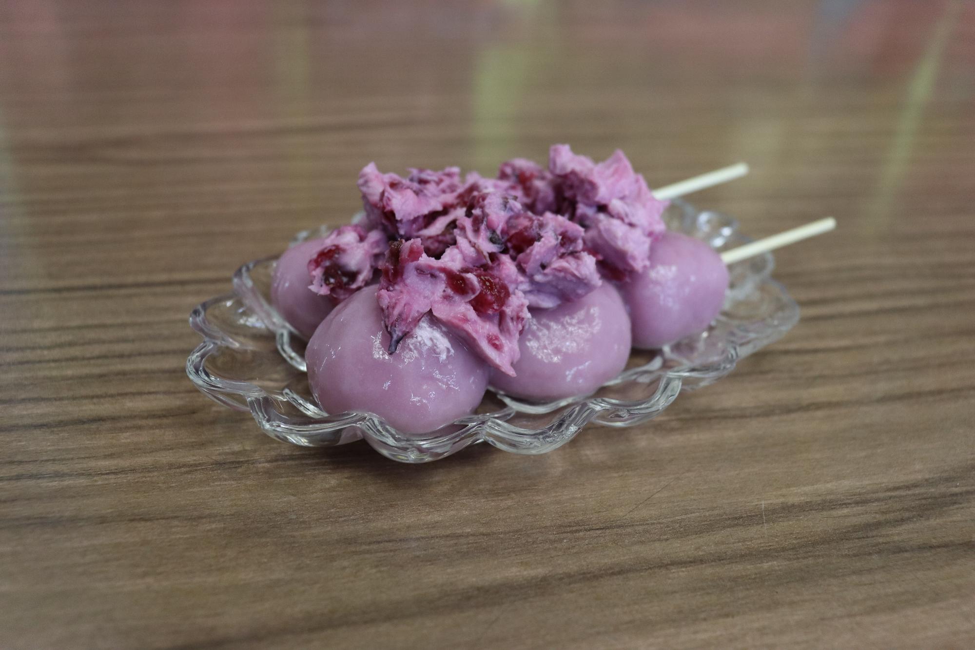 胸キュン！ローゼルのもちもち串だんご