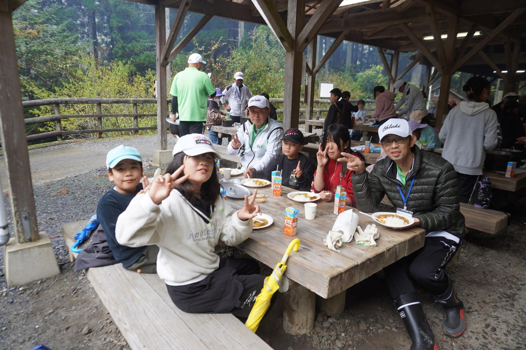 班の様子（笑顔）