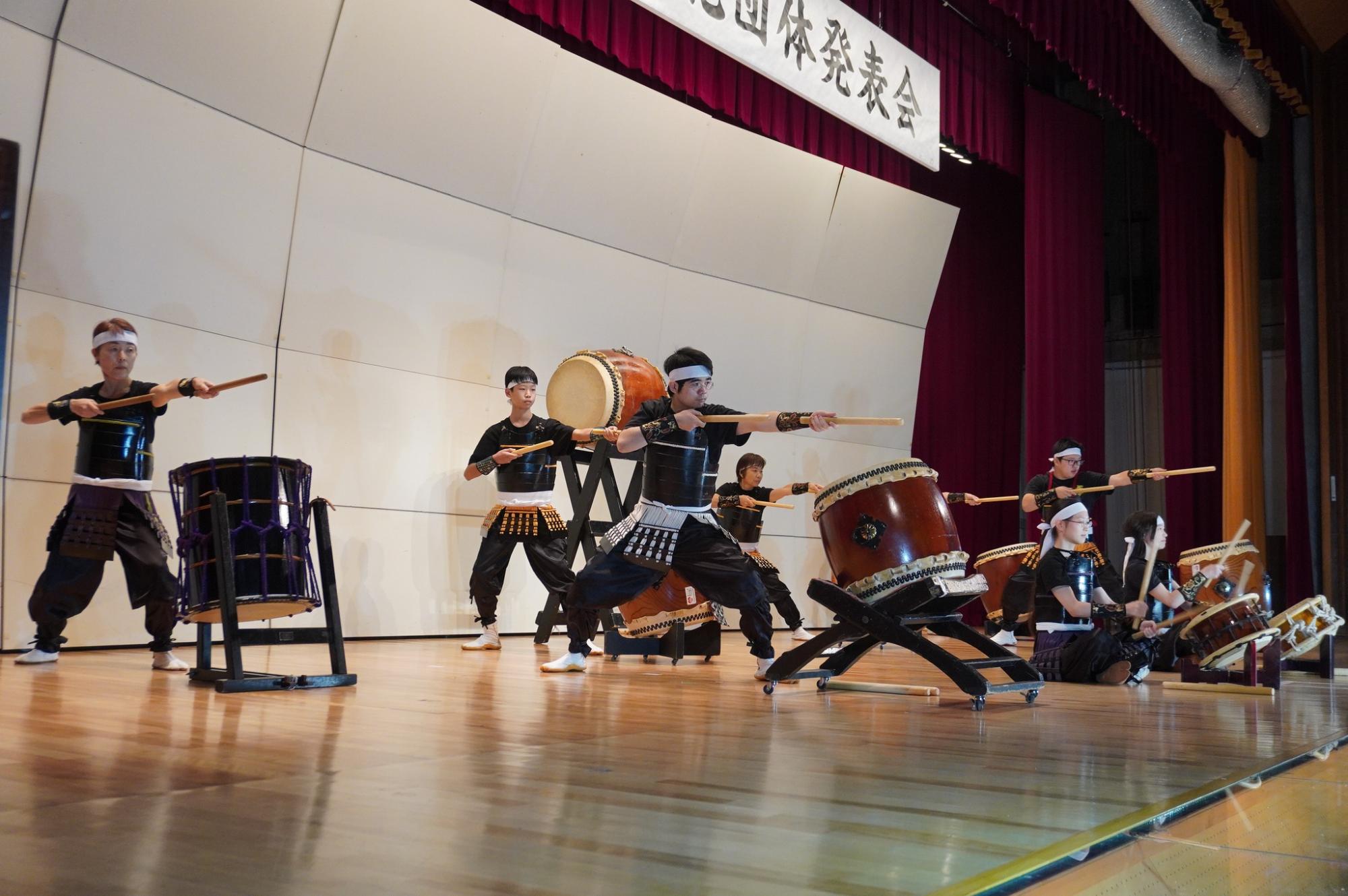 R7文化団体発表会の様子（演奏）